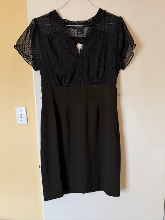 White House Black Market Dresses & Skirts - WHITE HOUSE BLACK MARKET dress- size 14 - NWT